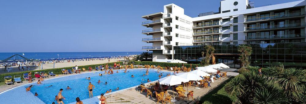 Grand Hotel Berti Silvi Marina Exteriör bild